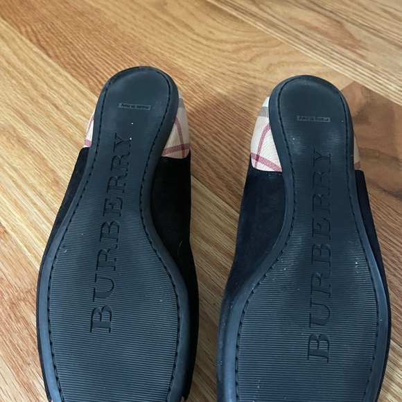 Burberry black suede ballet flats with Nova check canvas cap - Picture 4 of 5